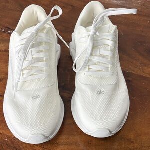 ALO Yoga Women's Off-White Knit Athletic Sneakers